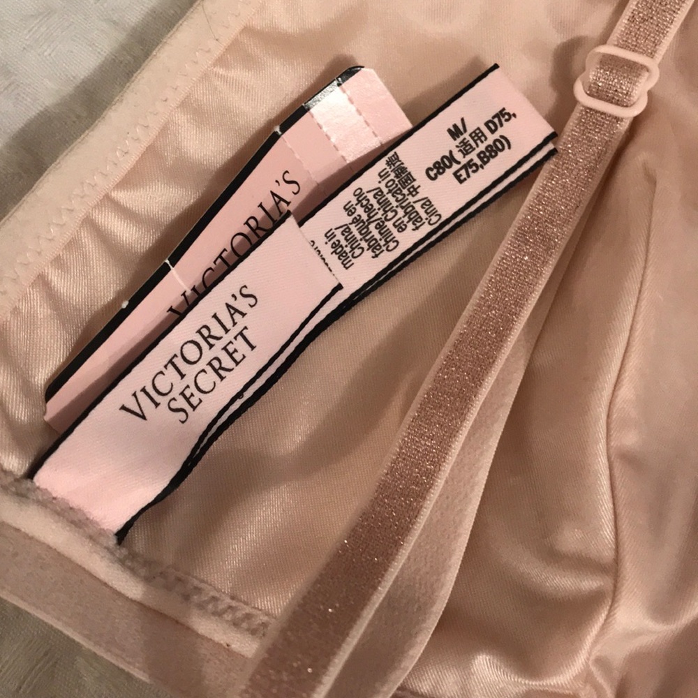 New! Victoria Secret Sequence Bra - Picture 7 of 10